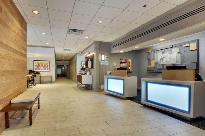 Imagen de los interiores del Hotel Holiday Inn Express Poughkeepsie, An Ihg. Foto 19