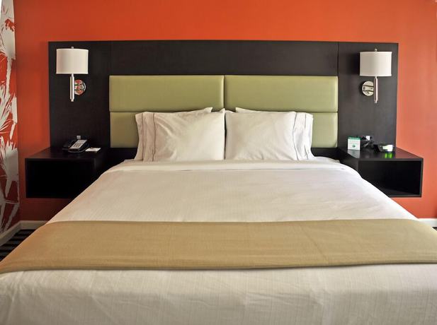 Imagen de la habitación del Hotel Holiday Inn Express Princeton Southeast. Foto 9