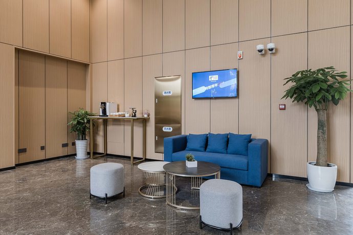 Imagen de los interiores del Hotel Holiday Inn Express Pudong Chuansha. Foto 18
