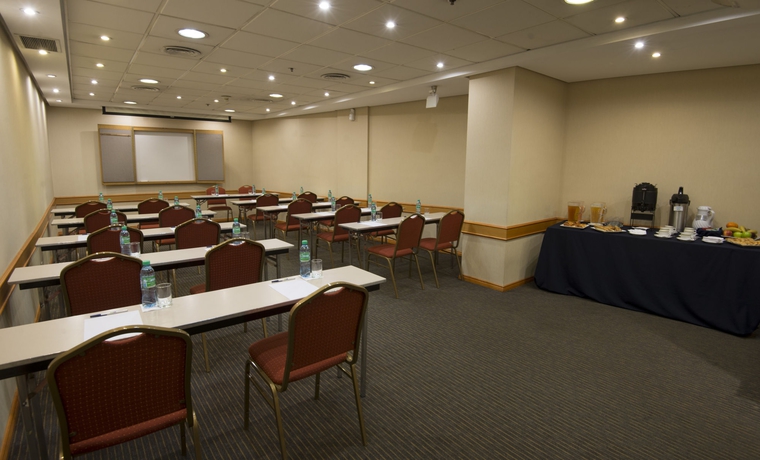 Imagen de los interiores del Hotel Holiday Inn Express Puerto Madero. Foto 15