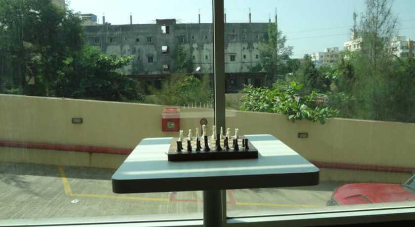 Imagen de los interiores del Hotel Holiday Inn Express Pune Hinjewadi. Foto 31