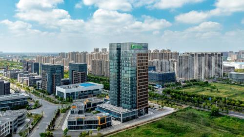 Imagen general del Hotel Holiday Inn Express Qidong Economic Zone, an IHG. Foto 1