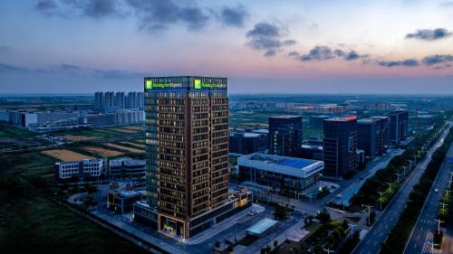 Imagen general del Hotel Holiday Inn Express Qidong Economic Zone, an IHG. Foto 9