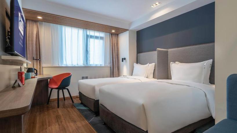 Imagen general del Hotel Holiday Inn Express Qingdao City Center. Foto 5