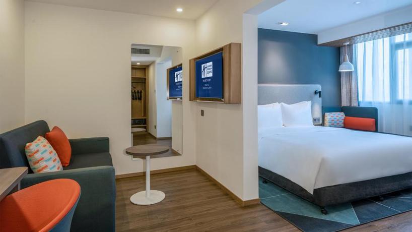 Imagen general del Hotel Holiday Inn Express Qingdao City Center. Foto 24