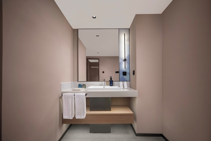 Imagen de la habitación del Hotel Holiday Inn Express Qingdao Downtown by IHG. Foto 13