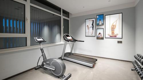Imagen general del Hotel Holiday Inn Express Qingdao Hongdao Station, an IHG. Foto 8