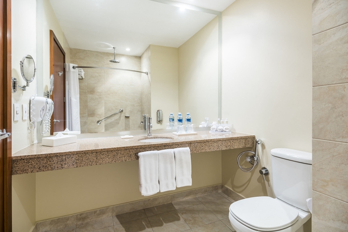 Imagen de la habitación del Hotel Holiday Inn Express Quito, An Ihg. Foto 10