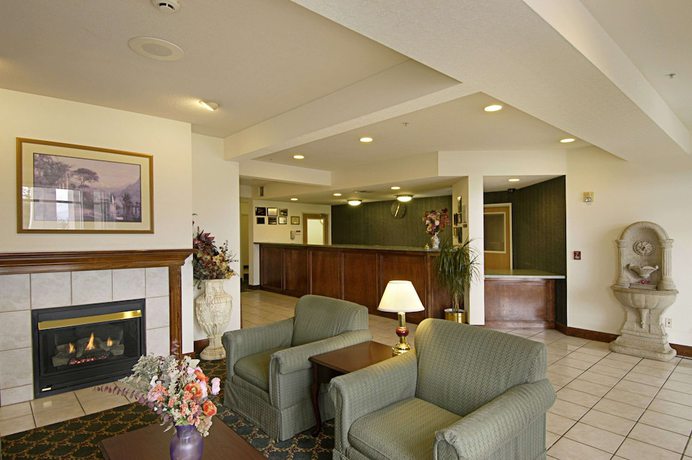 Imagen de los interiores del Hotel Holiday Inn Express Redding North, An Ihg. Foto 17