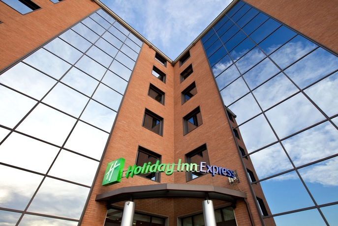 Imagen de los exteriores del Hotel Holiday Inn Express Reggio Emilia. Foto 6