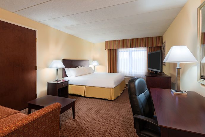 Imagen de la habitación del Hotel Holiday Inn Express Richmond Airport. Foto 6