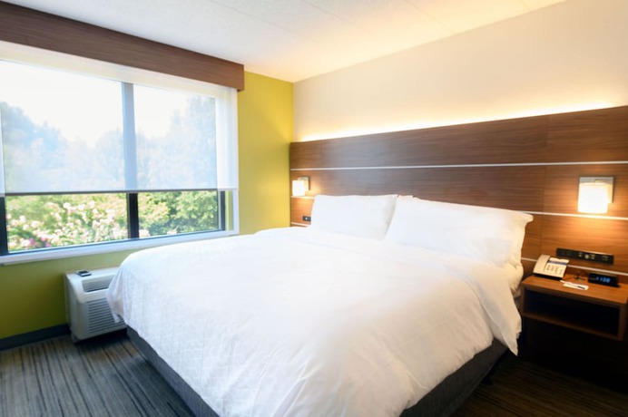 Imagen de la habitación del Hotel Holiday Inn Express Richmond Airport. Foto 7
