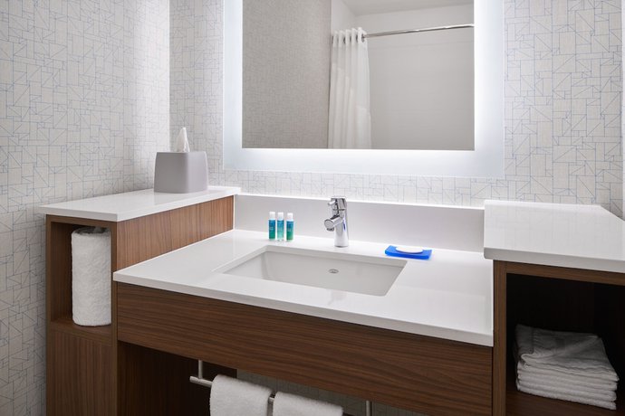 Imagen de la habitación del Hotel Holiday Inn Express Richmond Downtown, an IHG. Foto 4