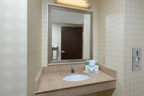 Imagen de la habitación del Hotel Holiday Inn Express Richmond I-64 Short Pump Area, An Ihg. Foto 13
