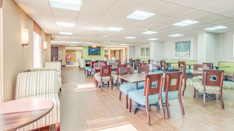 Imagen del bar/restaurante del Hotel Holiday Inn Express Richmond - Midlothian Turnpike, an IHG. Foto 6