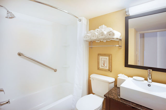 Imagen de los interiores del Hotel Holiday Inn Express Richmond - Midtown. Foto 13