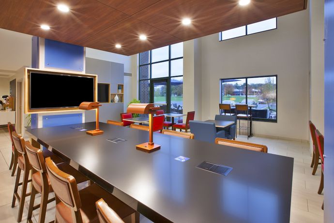 Imagen de los interiores del Hotel Holiday Inn Express Rochester - Victor. Foto 15