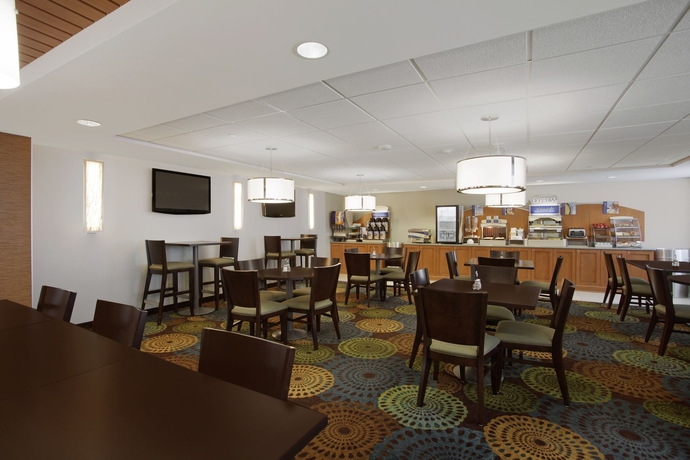 Imagen del bar/restaurante del Hotel Holiday Inn Express Romulus / Detroit Airport, An Ihg. Foto 3