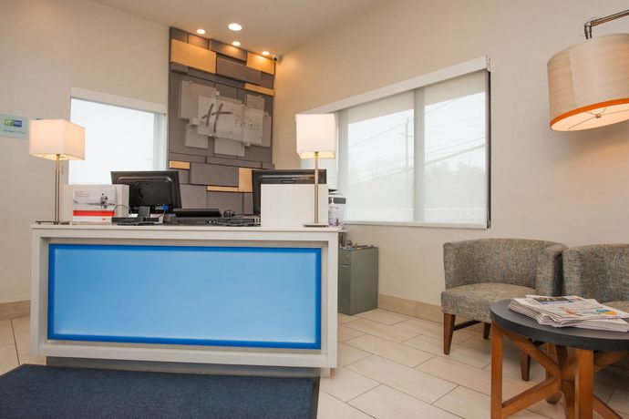 Imagen de los interiores del Hotel Holiday Inn Express Roslyn - Manhasset Area, an IHG. Foto 19