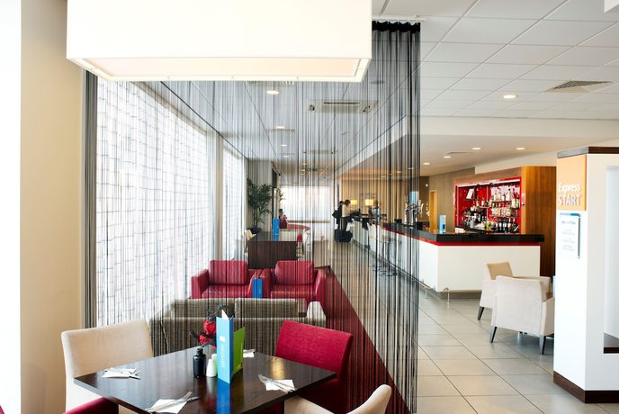 Imagen de los interiores del Hotel Holiday Inn Express Rotherham North, An Ihg. Foto 19