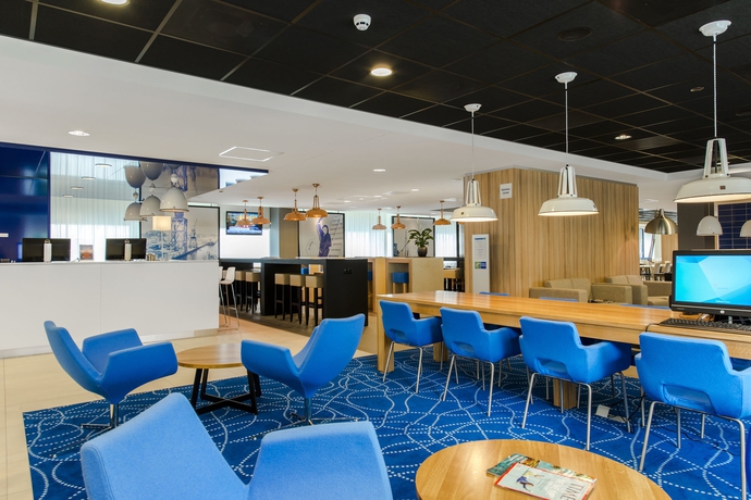 Imagen de los interiores del Hotel Holiday Inn Express Rotterdam - Central Station, An Ihg. Foto 16