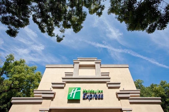 Imagen de los exteriores del Hotel Holiday Inn Express Sacramento Convention Center. Foto 11