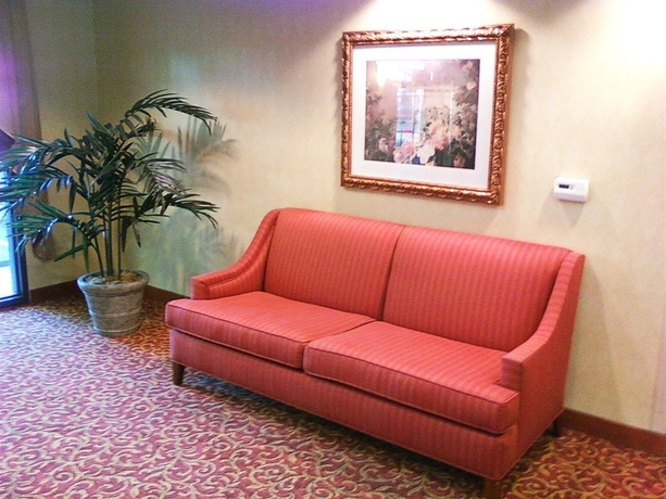 Imagen de los interiores del Hotel Holiday Inn Express Sacramento Convention Center. Foto 14