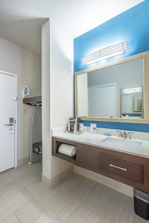 Imagen de la habitación del Hotel Holiday Inn Express Saint Simons Island, An Ihg. Foto 3