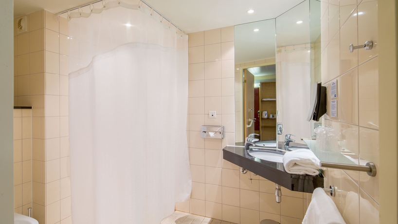 Imagen de la habitación del Hotel Holiday Inn Express Saint-Nazaire. Foto 4