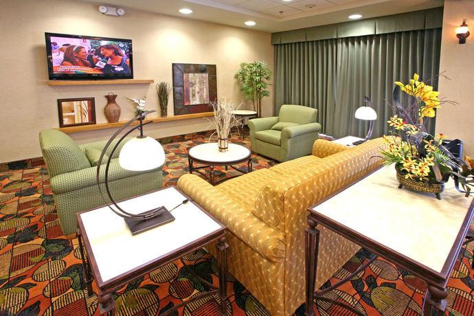 Imagen de los interiores del Hotel Holiday Inn Express Saltillo Zona Aeropuerto, An Ihg. Foto 12