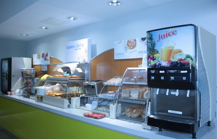 Imagen del bar/restaurante del Hotel Holiday Inn Express San Juan Condado, An Ihg. Foto 2