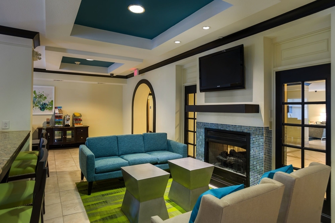 Imagen del bar/restaurante del Hotel Holiday Inn Express Savannah - Midtown. Foto 1