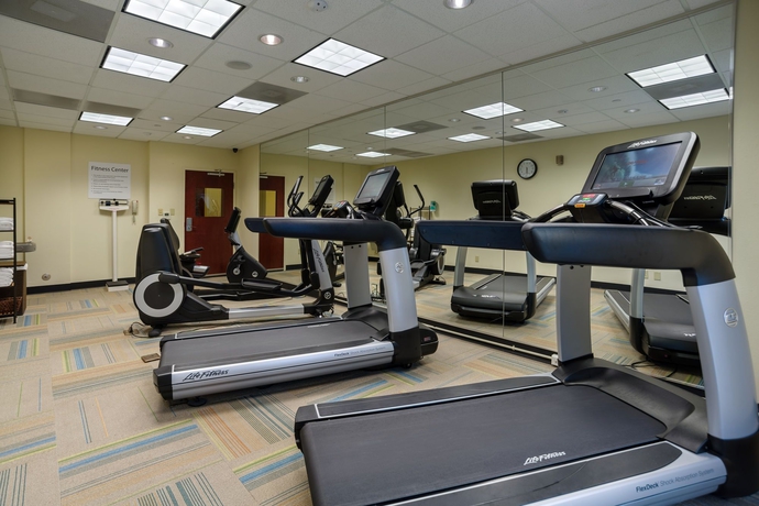 Imagen de los interiores del Hotel Holiday Inn Express Savannah - Midtown. Foto 12