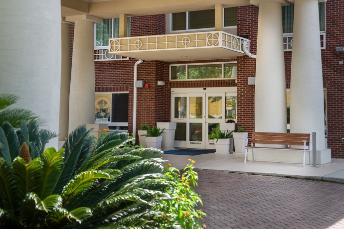 Imagen de los exteriores del Hotel Holiday Inn Express Savannah - Midtown. Foto 10