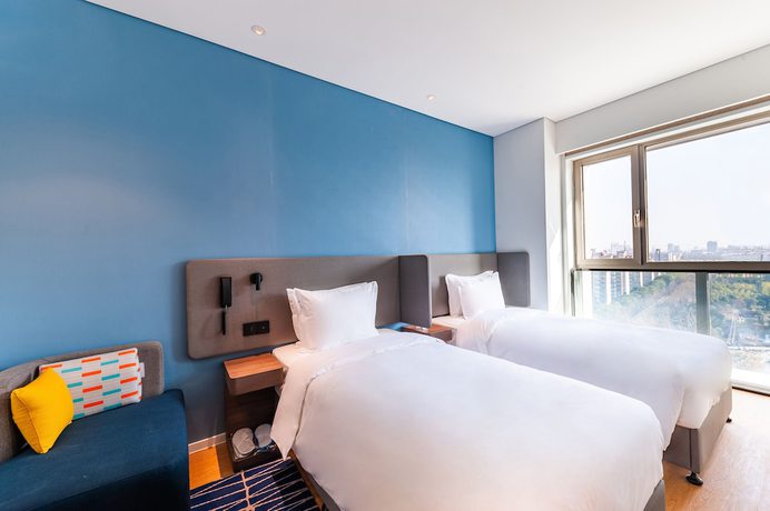 Imagen de la habitación del Hotel Holiday Inn Express Shanghai Baoshan Baoyang, An Ihg. Foto 16