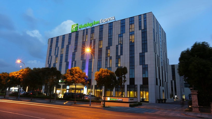 Imagen de los exteriores del Hotel Holiday Inn Express Shanghai Gongkang, An Ihg. Foto 10