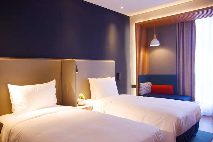Imagen de la habitación del Hotel Holiday Inn Express Shanghai Gubei. Foto 6
