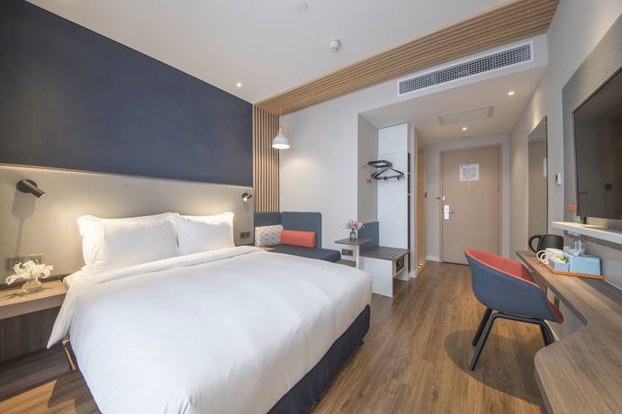 Imagen de la habitación del Hotel Holiday Inn Express Shanghai Gubei. Foto 13