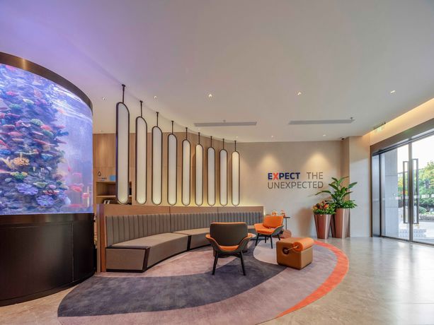 Imagen de los interiores del Hotel Holiday Inn Express Shanghai Hongqiao Linkong, an IHG. Foto 16