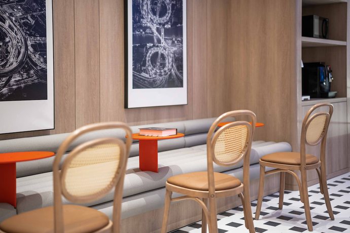 Imagen de los interiores del Hotel Holiday Inn Express Shanghai Hongqiao Linkong, an IHG. Foto 18