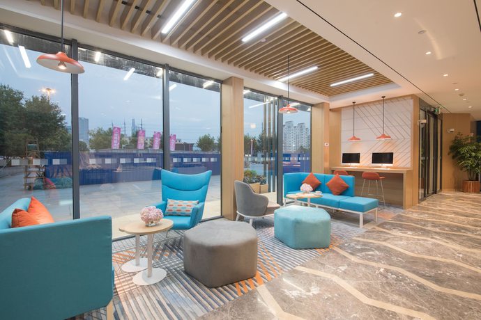 Imagen de los interiores del Hotel Holiday Inn Express Shanghai Jiading Center. Foto 17