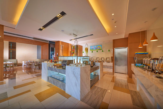 Imagen del bar/restaurante del Hotel Holiday Inn Express Shanghai Jiading Industry Park. Foto 11