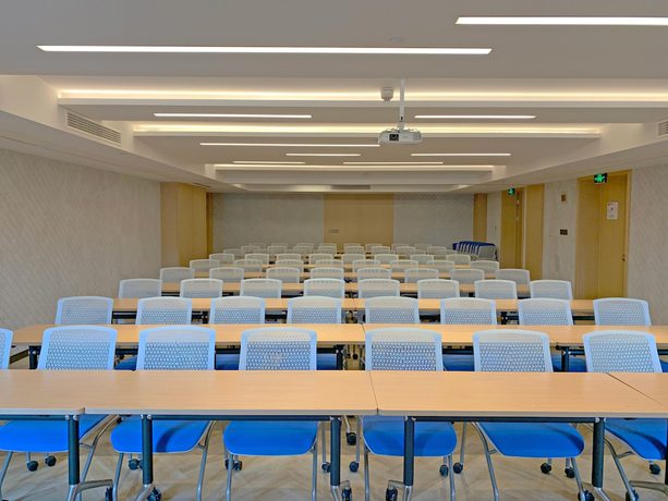 Imagen de los interiores del Hotel Holiday Inn Express Shanghai Jiading New City. Foto 15