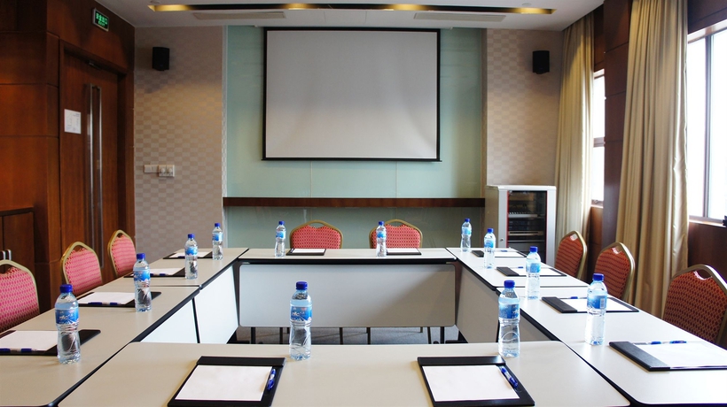 Imagen de los interiores del Hotel Holiday Inn Express Shanghai Jinqiao Central, An Ihg. Foto 12