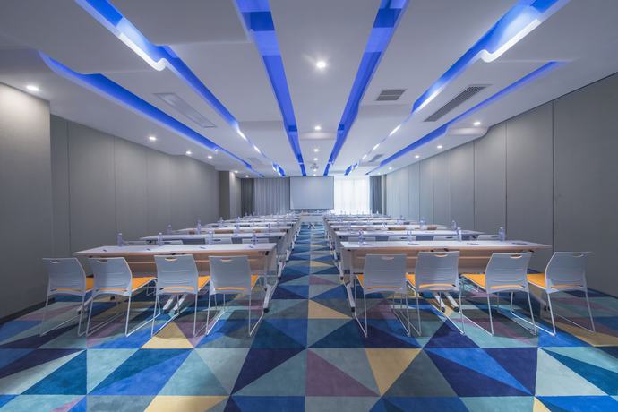 Imagen de los interiores del Hotel Holiday Inn Express Shanghai Jinshan. Foto 20