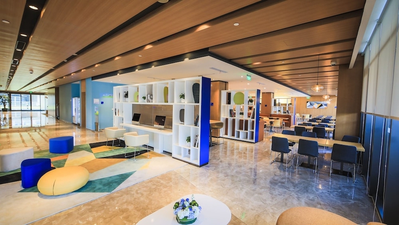 Imagen de los interiores del Hotel Holiday Inn Express Shanghai Pujiang, An Ihg. Foto 15