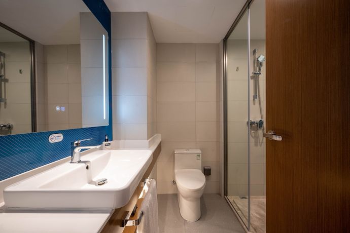 Imagen de la habitación del Hotel Holiday Inn Express Shanghai Pujiang Lianhang Road, An Ihg. Foto 13