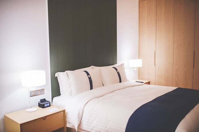 Imagen de la habitación del Hotel Holiday Inn Express Shanghai Songjiang Fangta. Foto 4