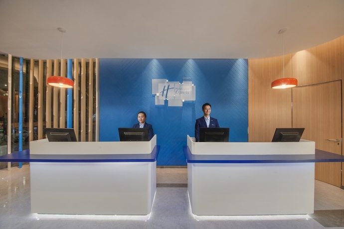 Imagen de los interiores del Hotel Holiday Inn Express Shanghai Xuhui Binjiang. Foto 19
