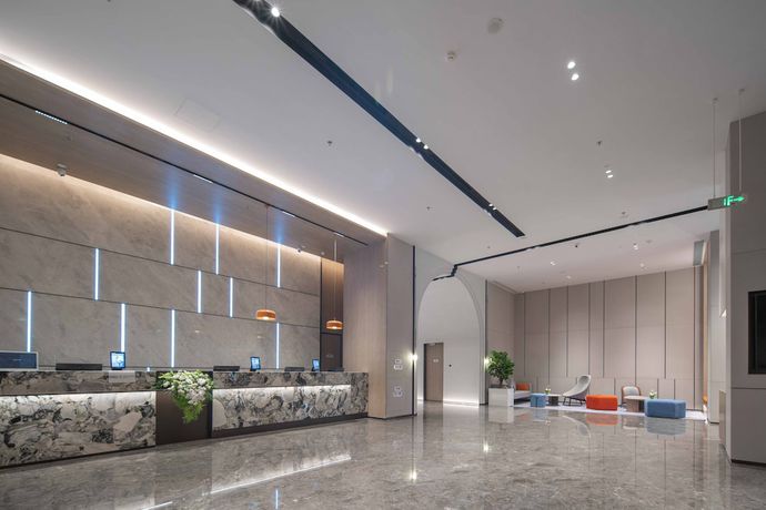 Imagen de los interiores del Hotel Holiday Inn Express Shantou Chenghai, an IHG. Foto 20